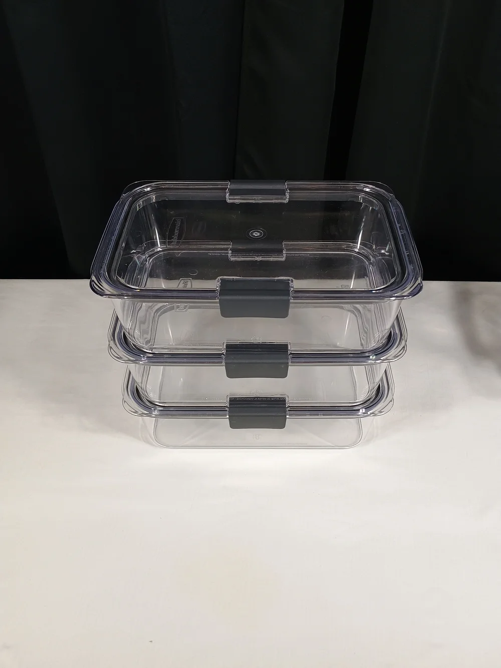 3 Rubbermaid Brilliance Plastic Large 9.6 Cup Size Food Storage Containers